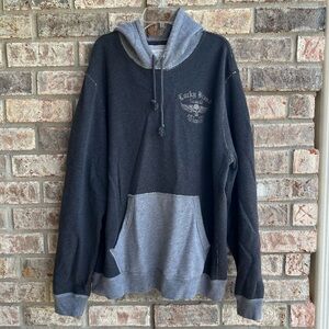 🍒💣 Lucky Brand skull hoodie